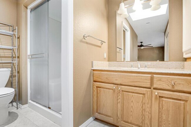 Building Photo - 1075 Mildred Ln SE