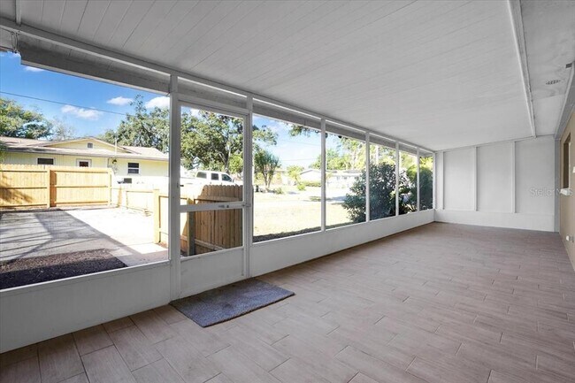 Building Photo - 1452 S Evergreen Ave