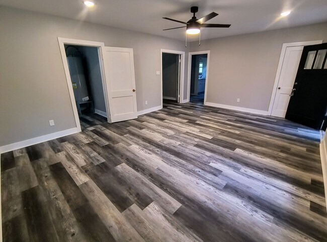 Building Photo - Fully Renovated 3-Bedroom Rental – New Appliances, Huge Yard, Garage, & Individual Room A/C!