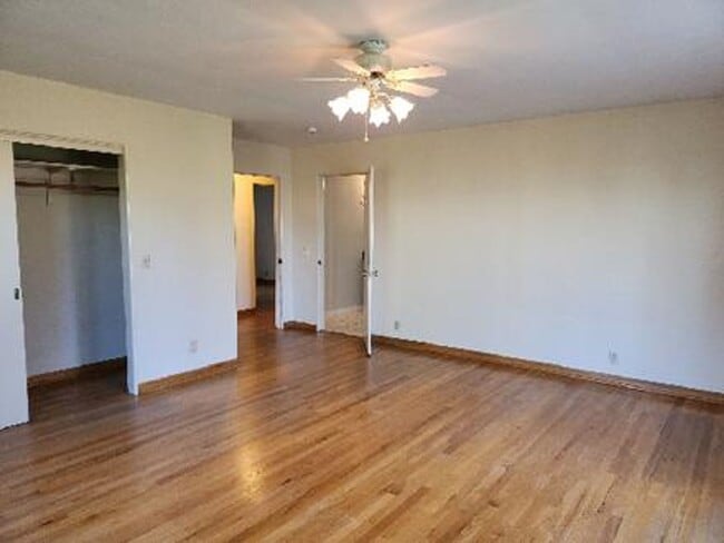 Building Photo - Spacious 3 Bedroom, 2 Bath Home on Private...