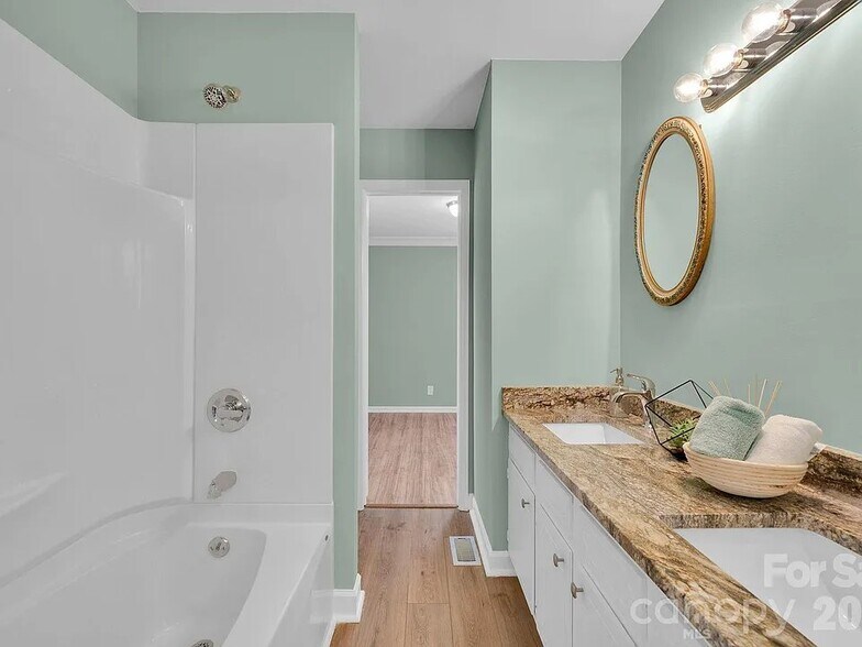 Building Photo - 1440 Jodhpur Ct