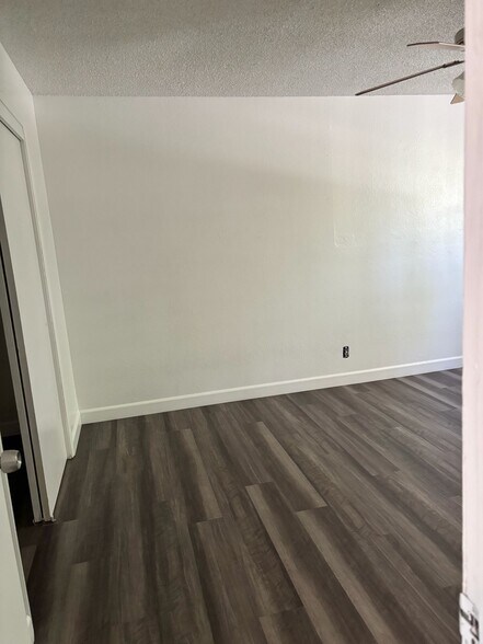 Building Photo - 3307 E Fairmont Ave