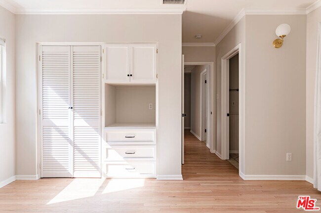 Building Photo - 2610 Griffith Park Blvd