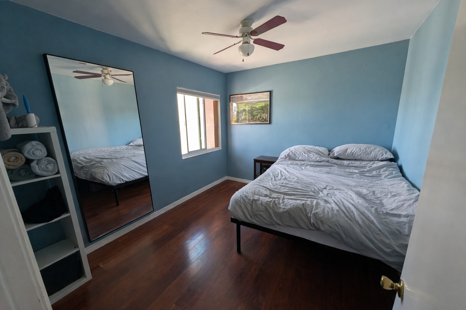 Building Photo - 460 Golden Ave