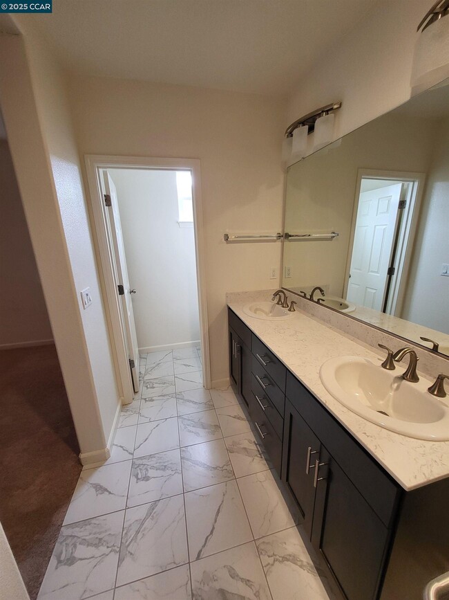 Building Photo - 5161 Waggle Ct