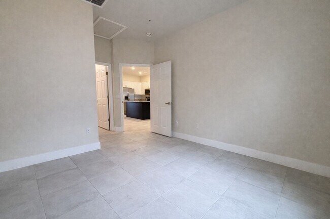 Building Photo - 3221-3409-3409 SW 8th Pl