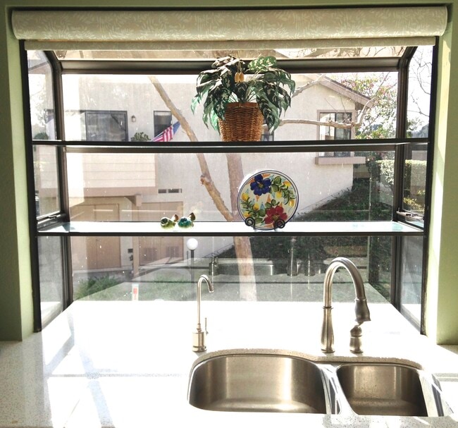 End unit offers nice kitchen view - 4531 Chateau Dr