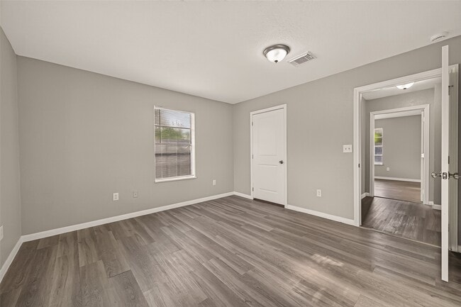 Building Photo - 1449 Mesquite St