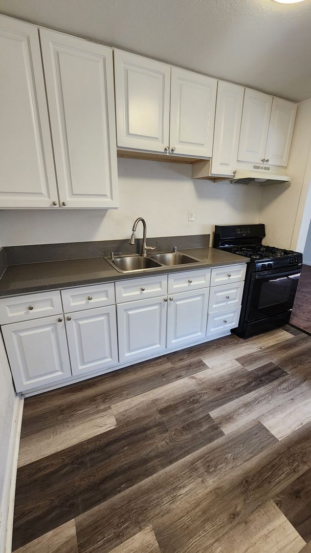 Building Photo - SAC T 1044