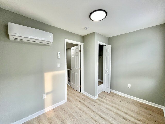 Building Photo - 935 S Belnord Ave