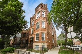 Building Photo - 858 N Wolcott Ave