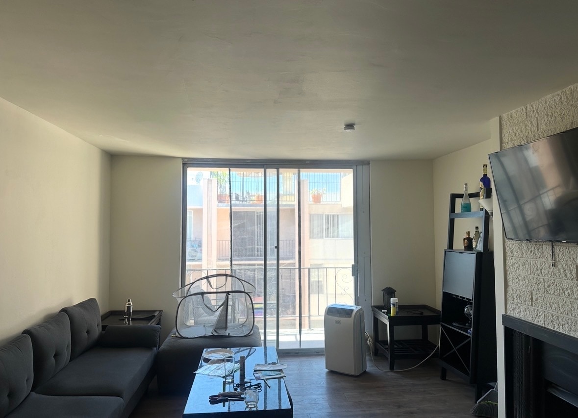Building Photo - 421 S La Fayette Park Pl