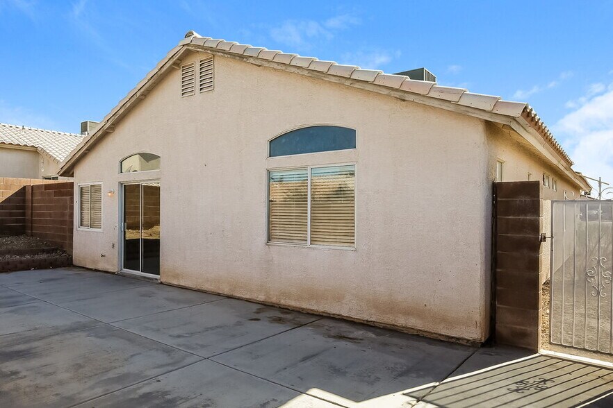 Building Photo - 6620 Trout Peak Way