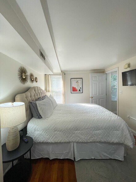 Building Photo - 23 Jay St