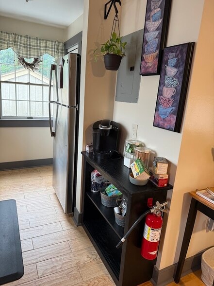 kitchen - 134 High St