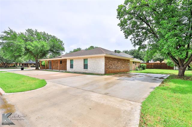 Building Photo - 13 Pinehurst