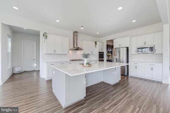 Building Photo - 23765 Fairfield Knl Ct