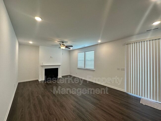 Building Photo - 1202 Briar Gate Dr