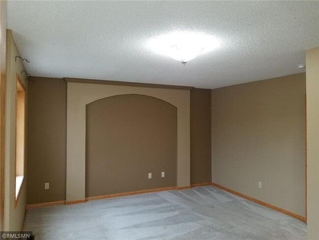 Building Photo - 949 Old Steine Cir