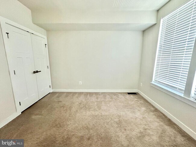 Building Photo - 24706 Pantzlaff Farm Terrace