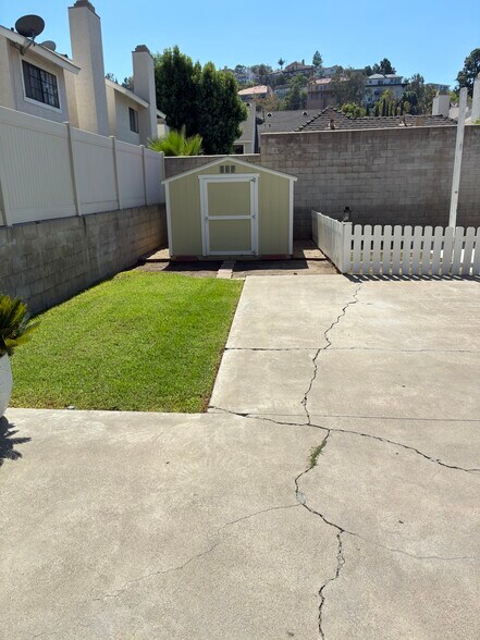Building Photo - 139 S Solana Dr