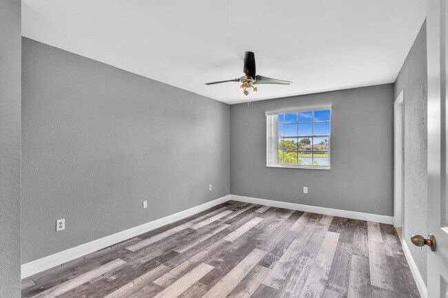 Building Photo - 2850 N Oakland Forest Dr