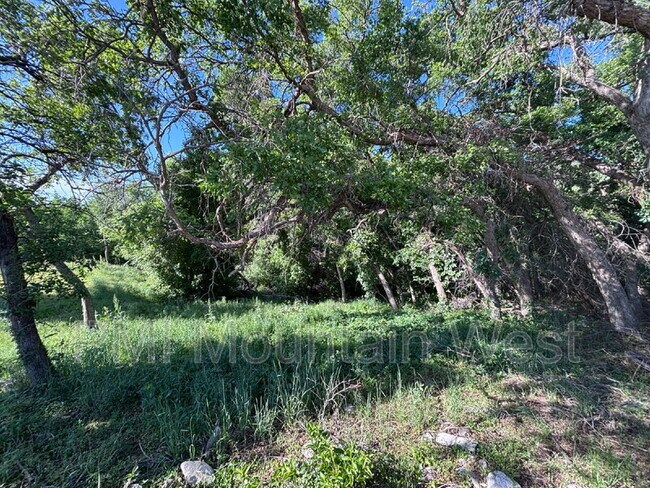 Building Photo - 985 Horsley Cir