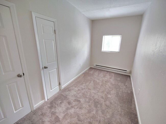 Building Photo - 2663 S 18th St