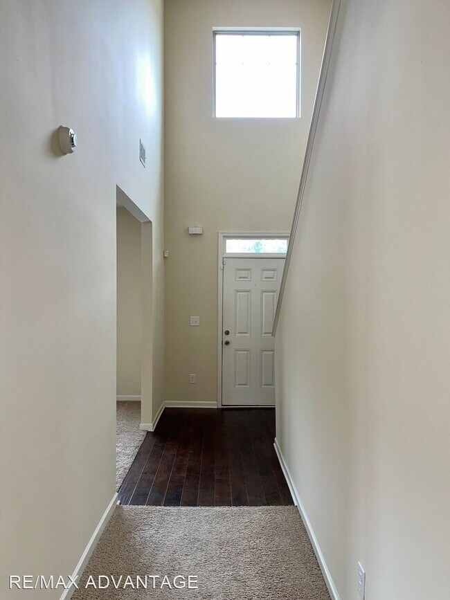 Building Photo - 4 br, 2.5 bath House - 2700 Feldspar Way