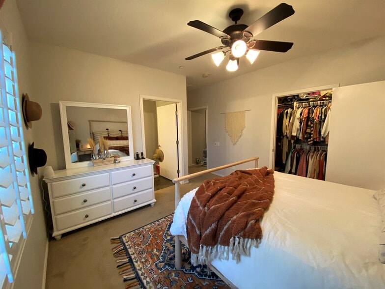 Building Photo - 4685 Apulia Dr