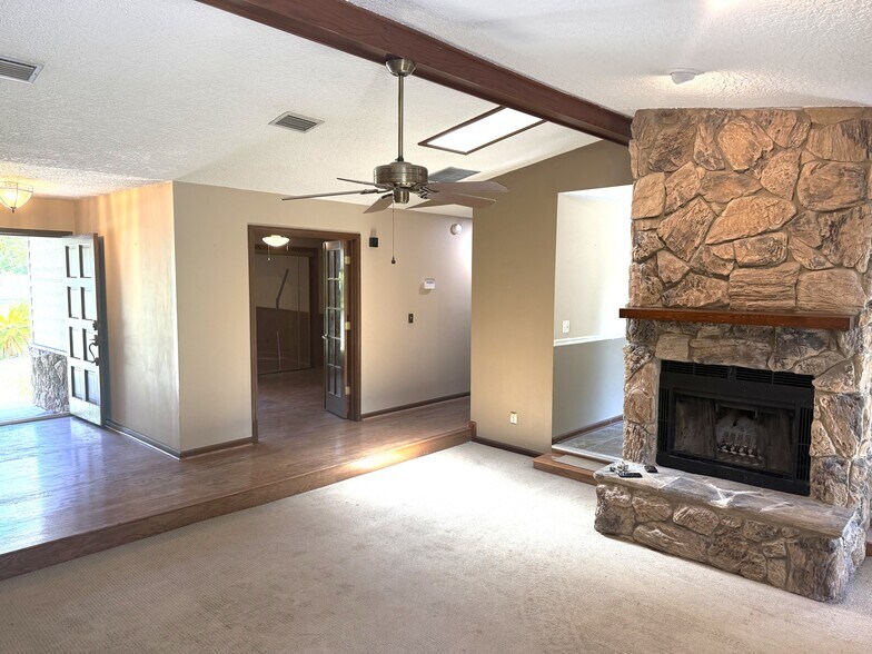 Building Photo - 3956 Cedar Cove Ln