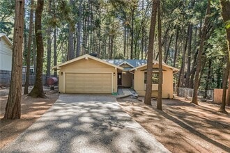 Building Photo - Magalia Home for rent, 2 bed 2 bath with b...