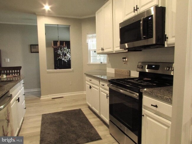 Building Photo - 29997 Plantation Dr