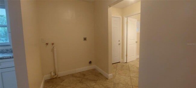 Building Photo - 11345 Circle Way