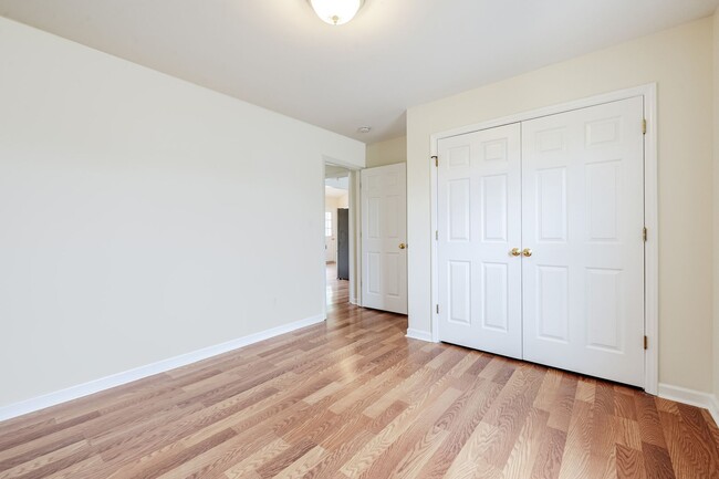 Building Photo - 7600 Lilly Pond Ln