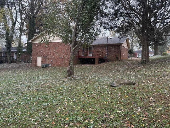 Building Photo - 722 Geronimo Way