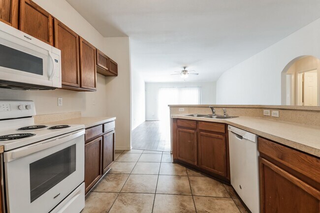 Building Photo - $1850 3/2/2 with office/flex space in family friendly neighborhood in Forney!