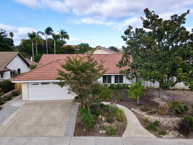 Building Photo - Remodeled Ranch Style Home in the Rancho P...