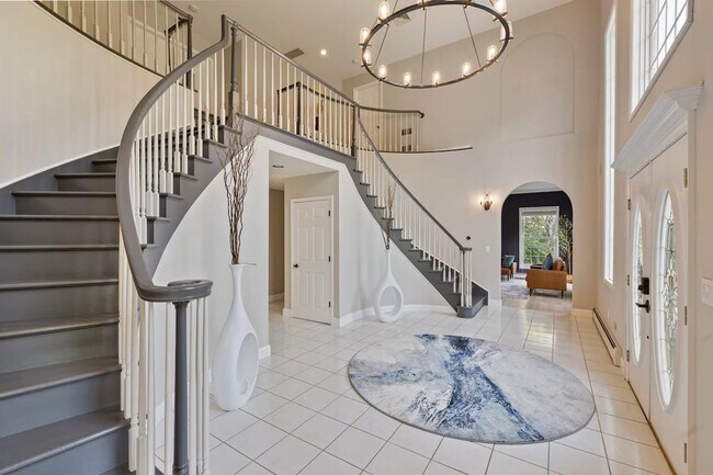 Building Photo - 321 Museum Village Rd