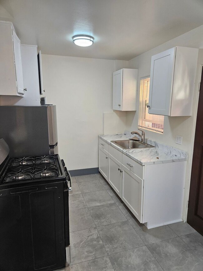 Building Photo - Cozy 1 BR Casitas with Air Conditioning in Golden Hill - Close to All