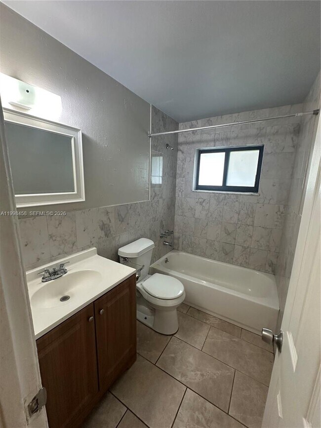 Building Photo - 5940 NW 20th St