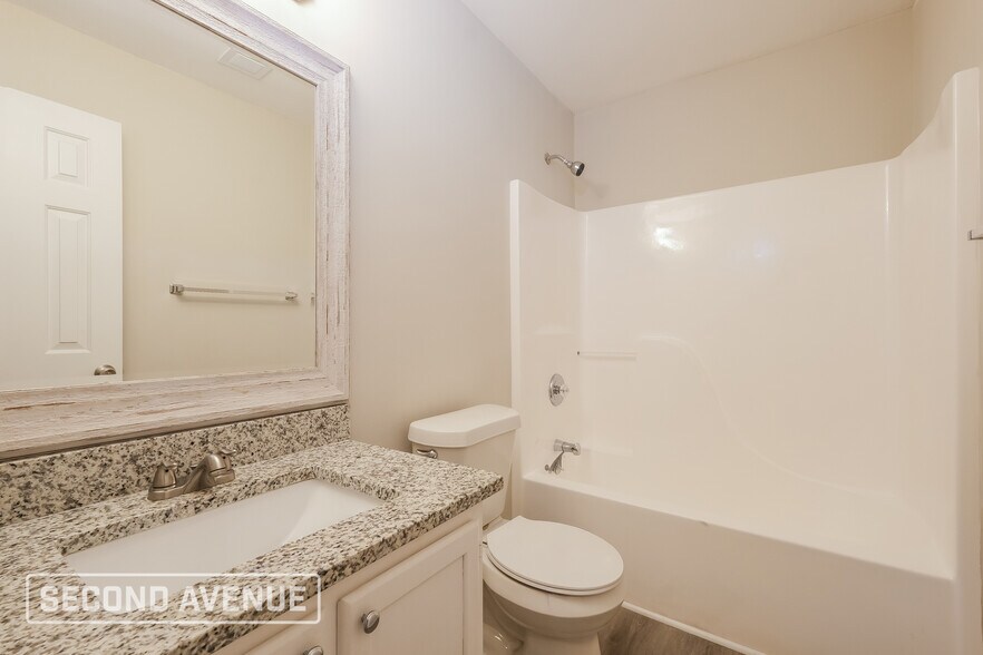 Building Photo - 229 Southern Trace Way