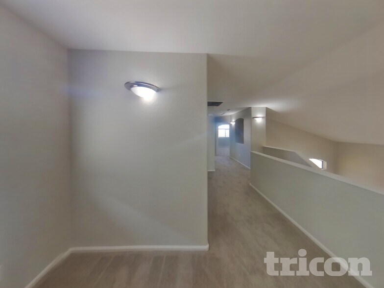 Building Photo - 40081 W Hayden Dr