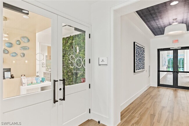 Building Photo - 12349 Dahlia Ct