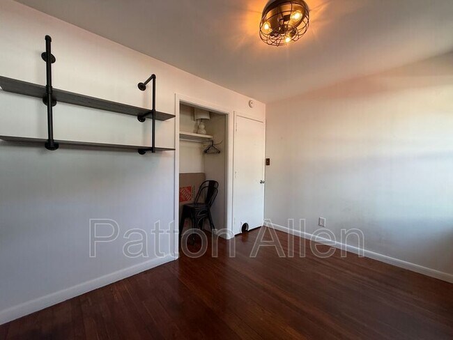 Building Photo - 44 Broadview Ave