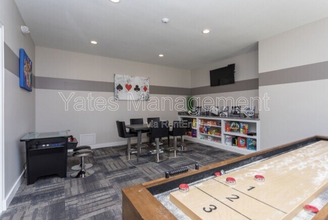 Building Photo - 115 Valor Dr