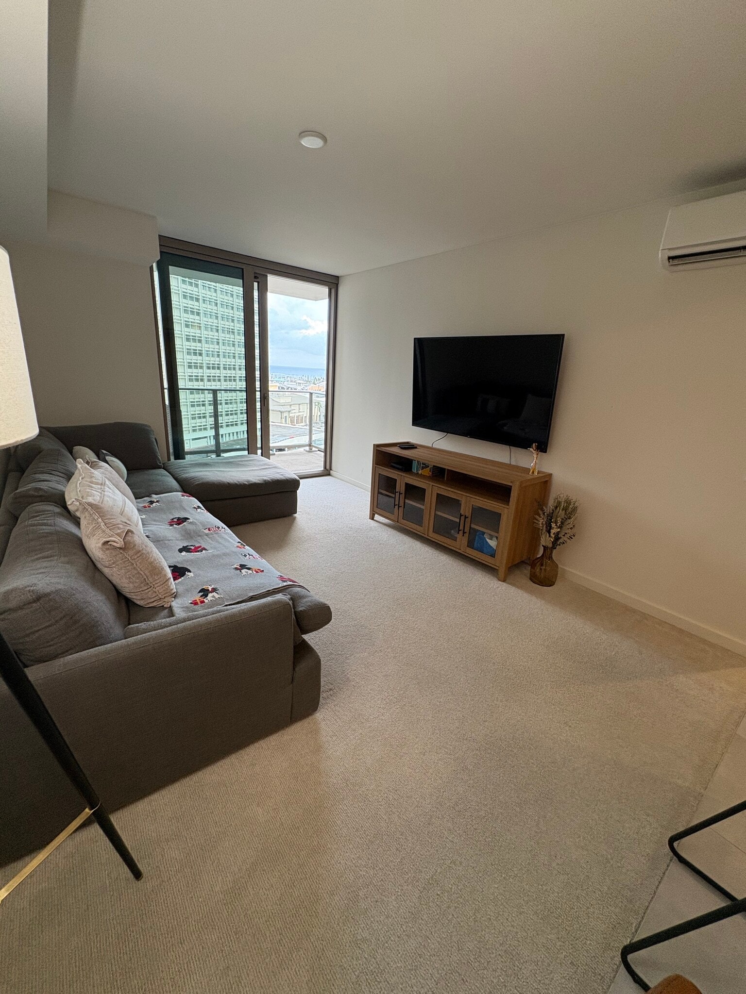 Building Photo - 1388 Kapiolani Blvd