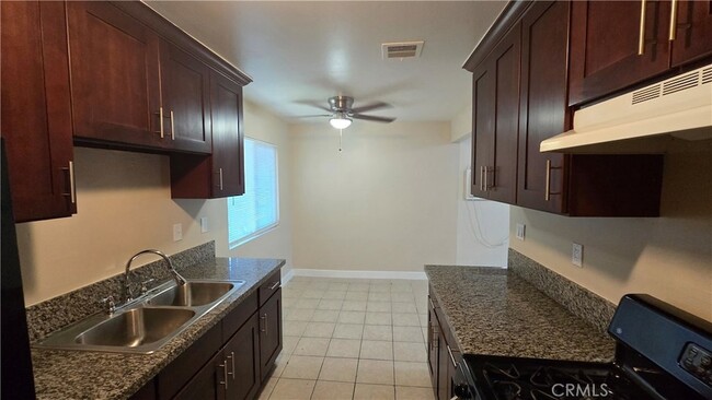 Building Photo - 4505 Canoga St