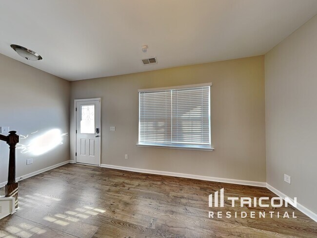 Building Photo - 147 N Cromwell Dr