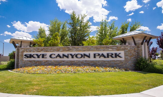 Building Photo - Unique Floorplan in Skye Canyon!